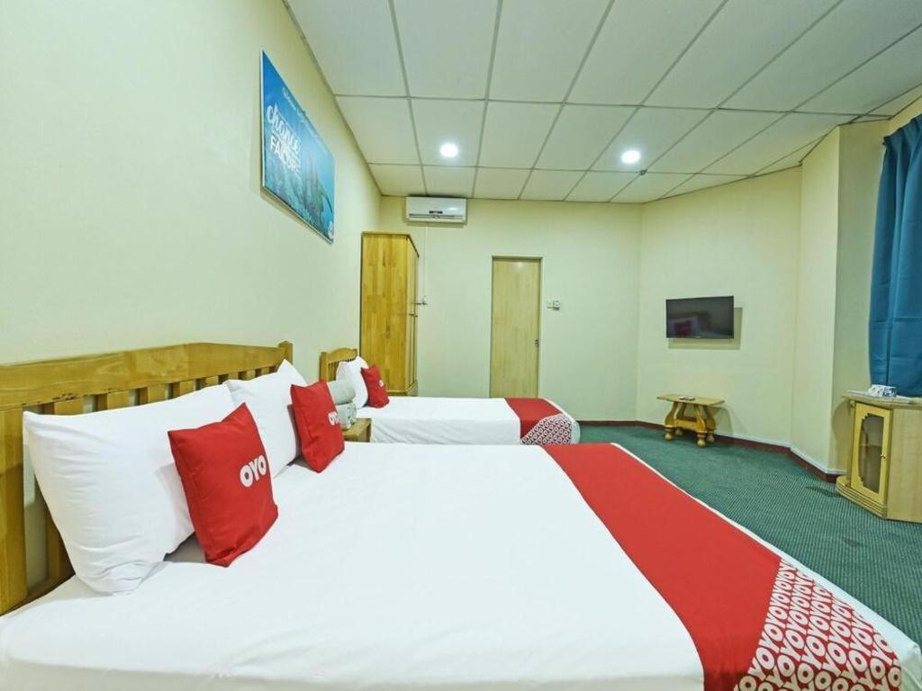 Oyo 90672 De Paradise Turtle Hotel เกอร์ติห์ ภายนอก รูปภาพ
